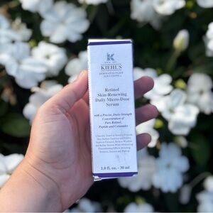 BNIB Kiehl’s Retinol Skin-Renewing Daily Micro-Dose Serum